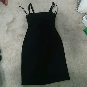 EUC BCBGMAXAZRIA black dress w/ adjustable straps
